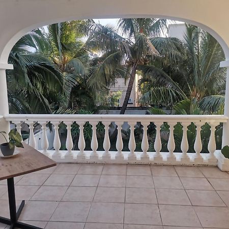 Artists House Apartment Riviere Noire Ruang foto