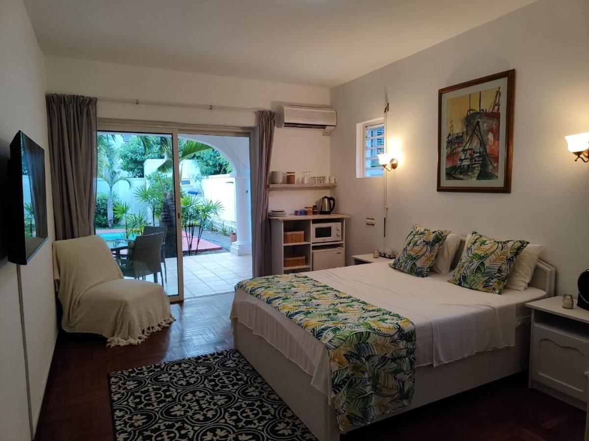 Artists House Apartment Riviere Noire Bagian luar foto