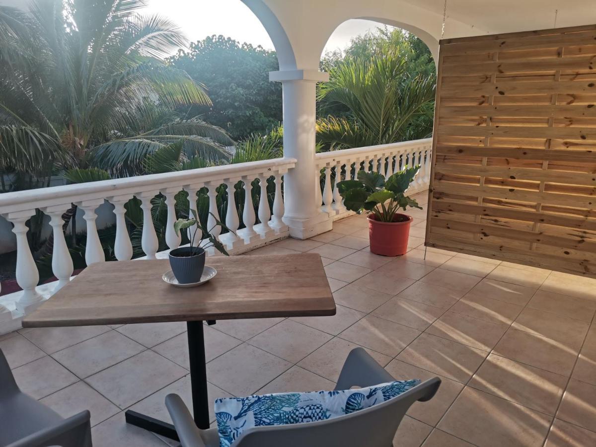 Artists House Apartment Riviere Noire Bagian luar foto