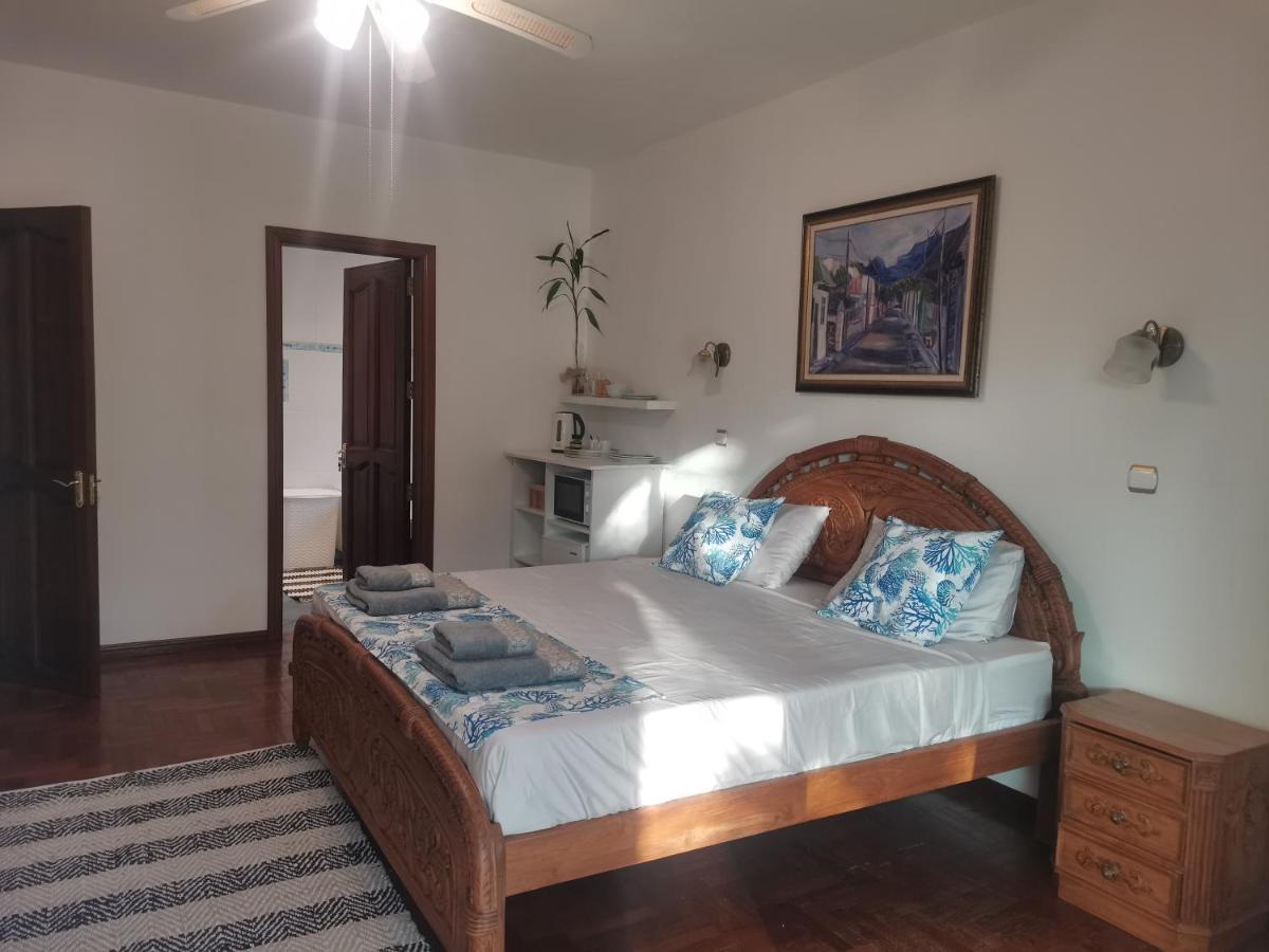Artists House Apartment Riviere Noire Bagian luar foto